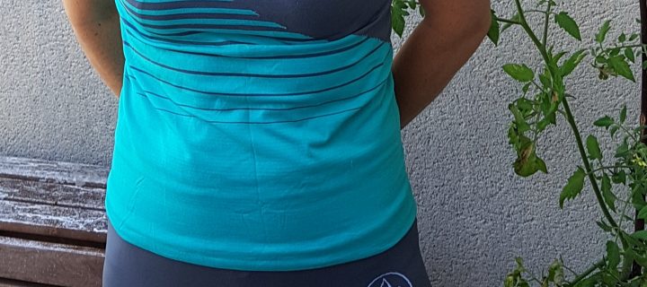 Débardeur runner tank et short podium tight par La Sportiva : LA tenue idéale pour l’été !