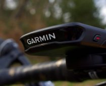 Garmin 1030 plus : L’ordinateur de bord amélioré