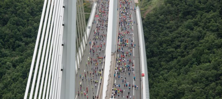 Course Eiffage du Viaduc de Millau en Aveyron 2022 [ Actu Courses ]