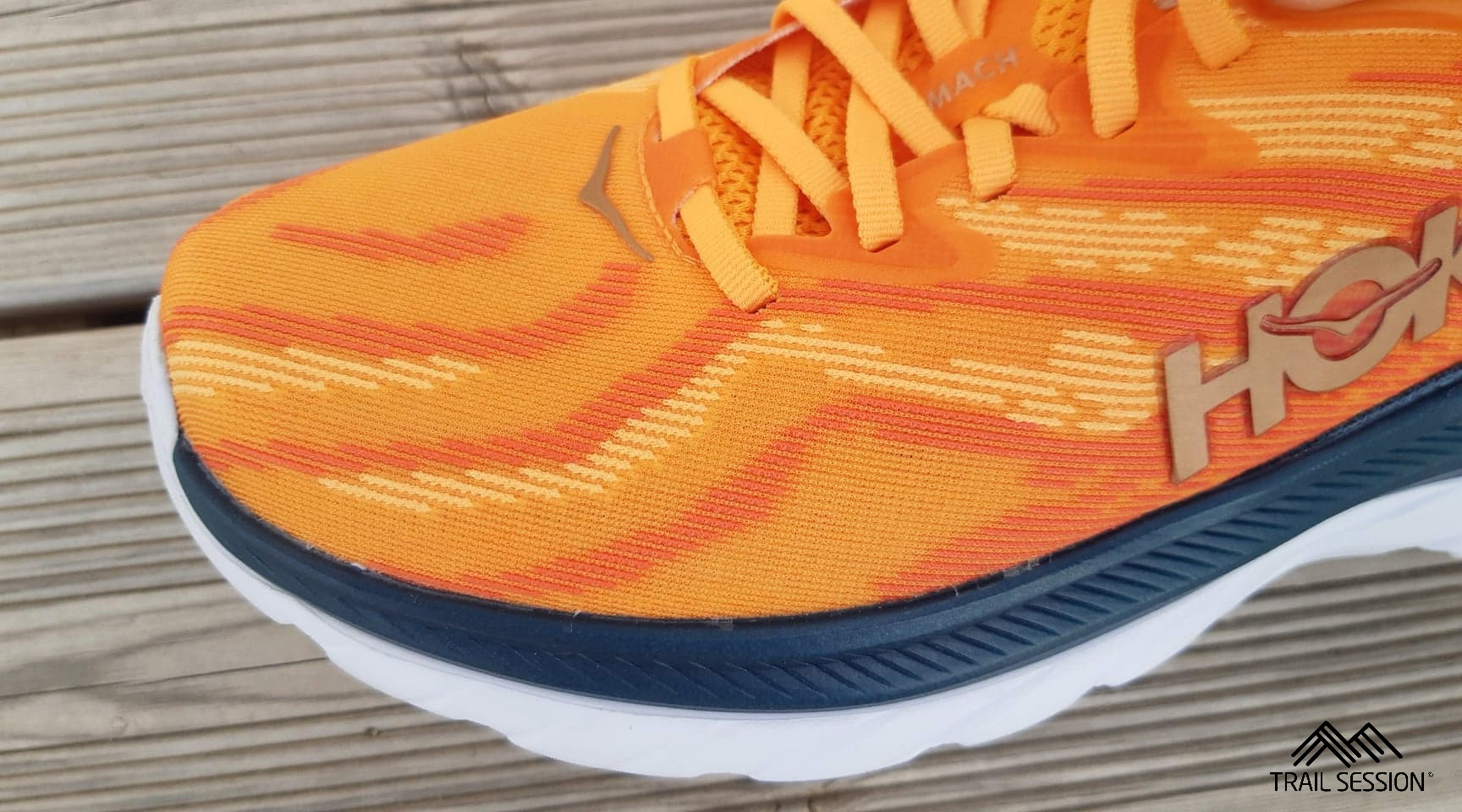 Mach Supersonic Hoka