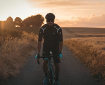 Specialized [ Bike & Gravel ] : des produits techniques, sobres et classes