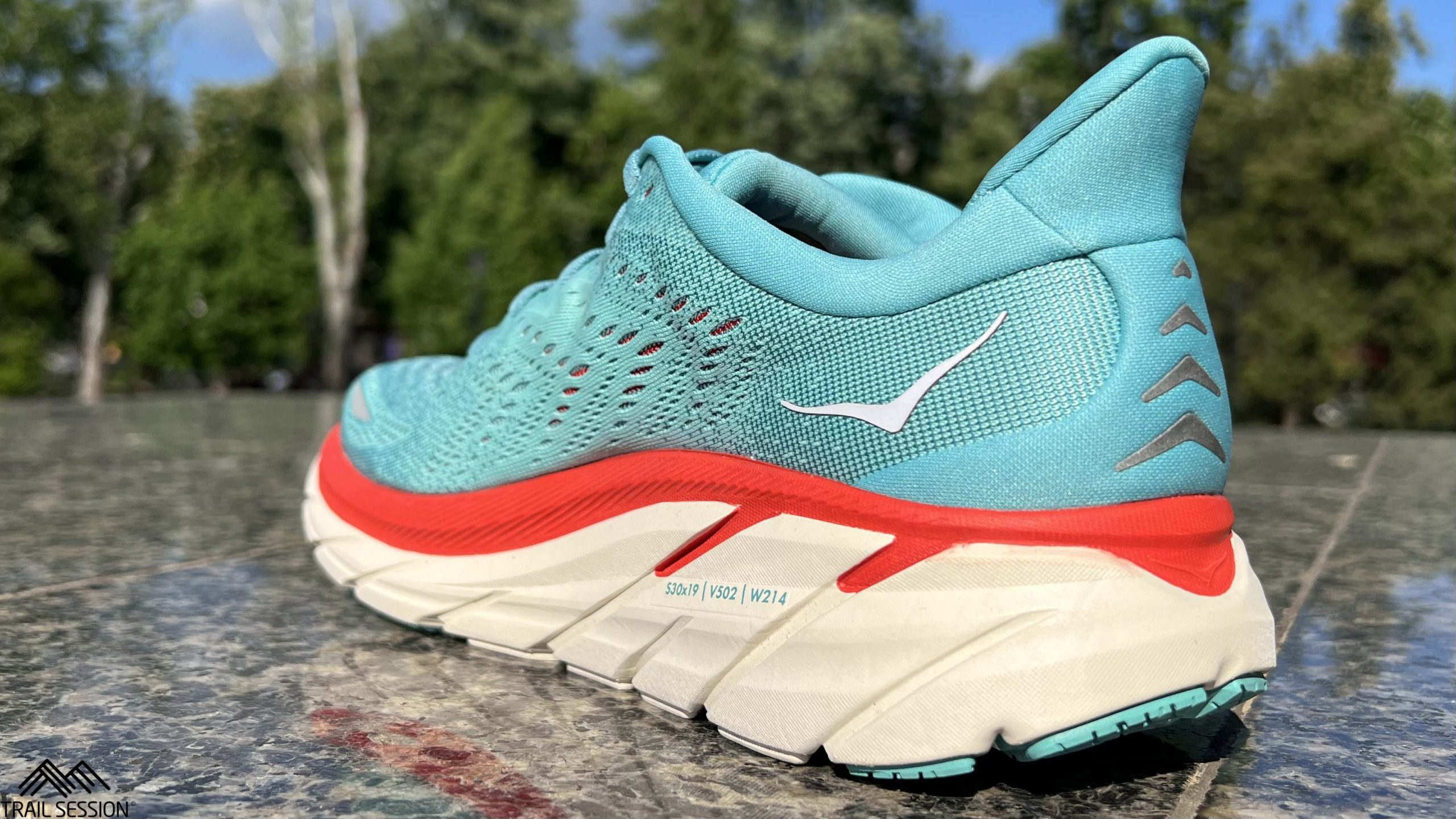 Les tests de la Hoka Clifton - Présentation du Best Seller Hoka