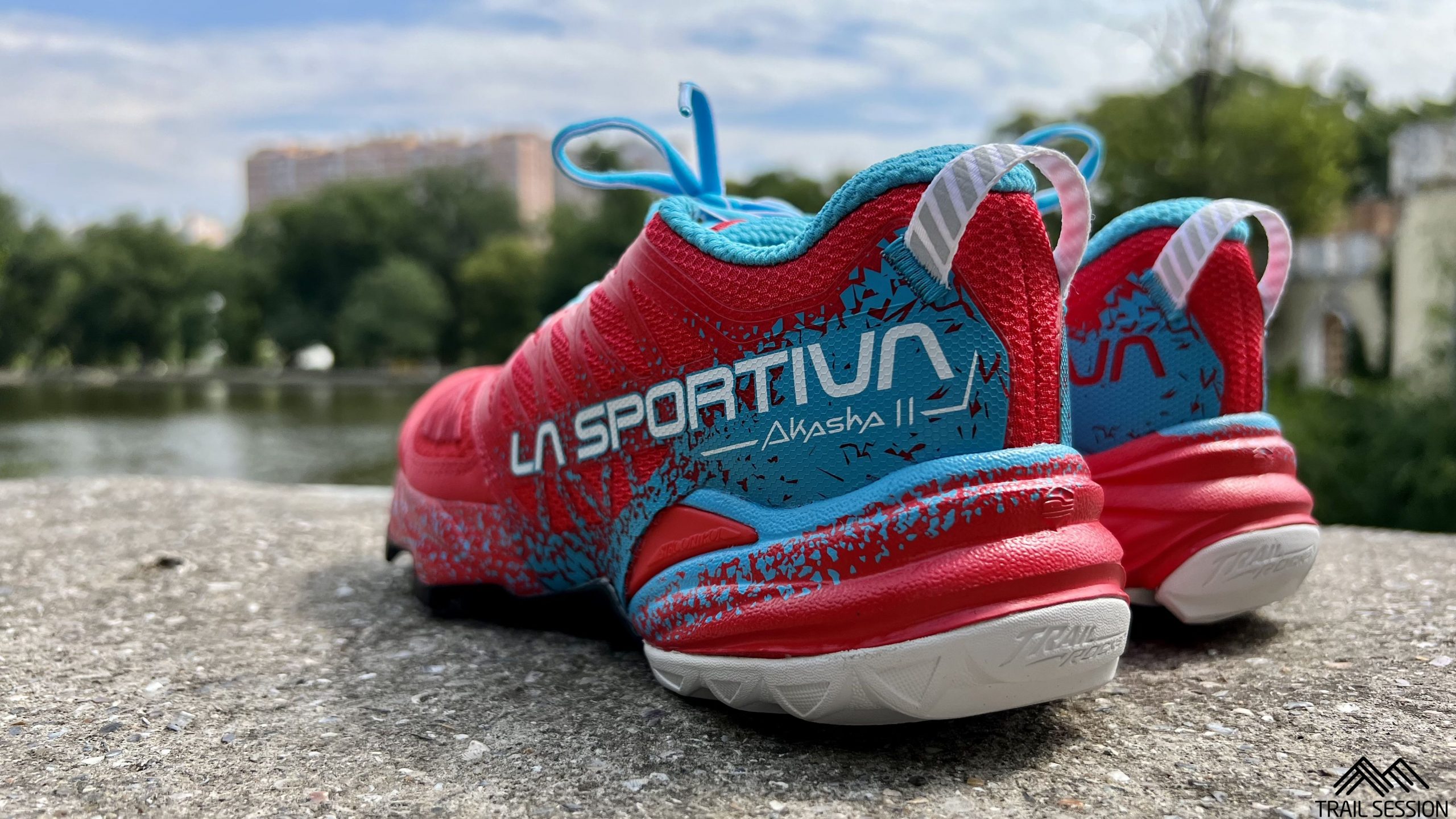 La Sportiva Akasha II