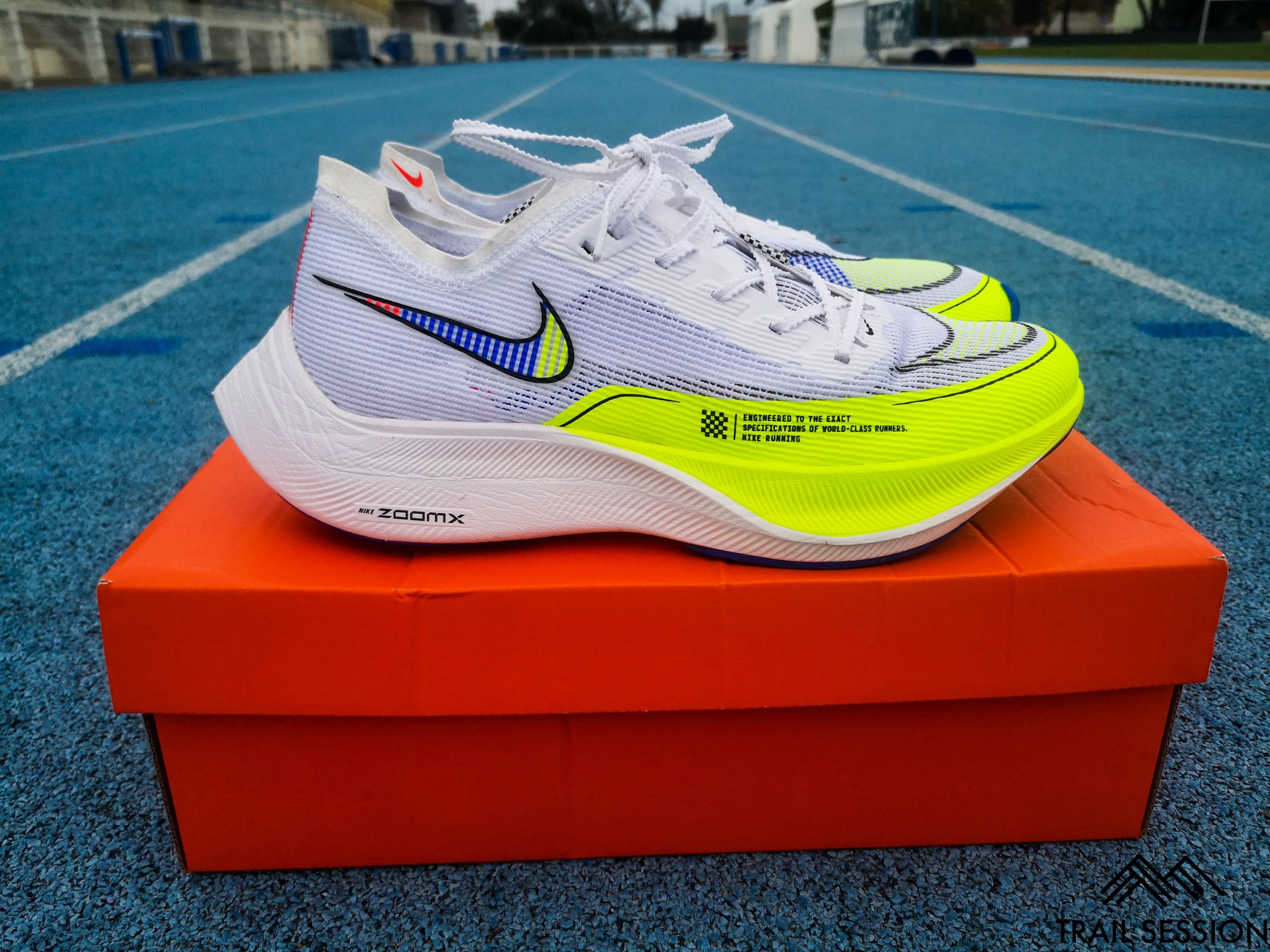 NIKE ZoomX Vaporfly Next% 2 