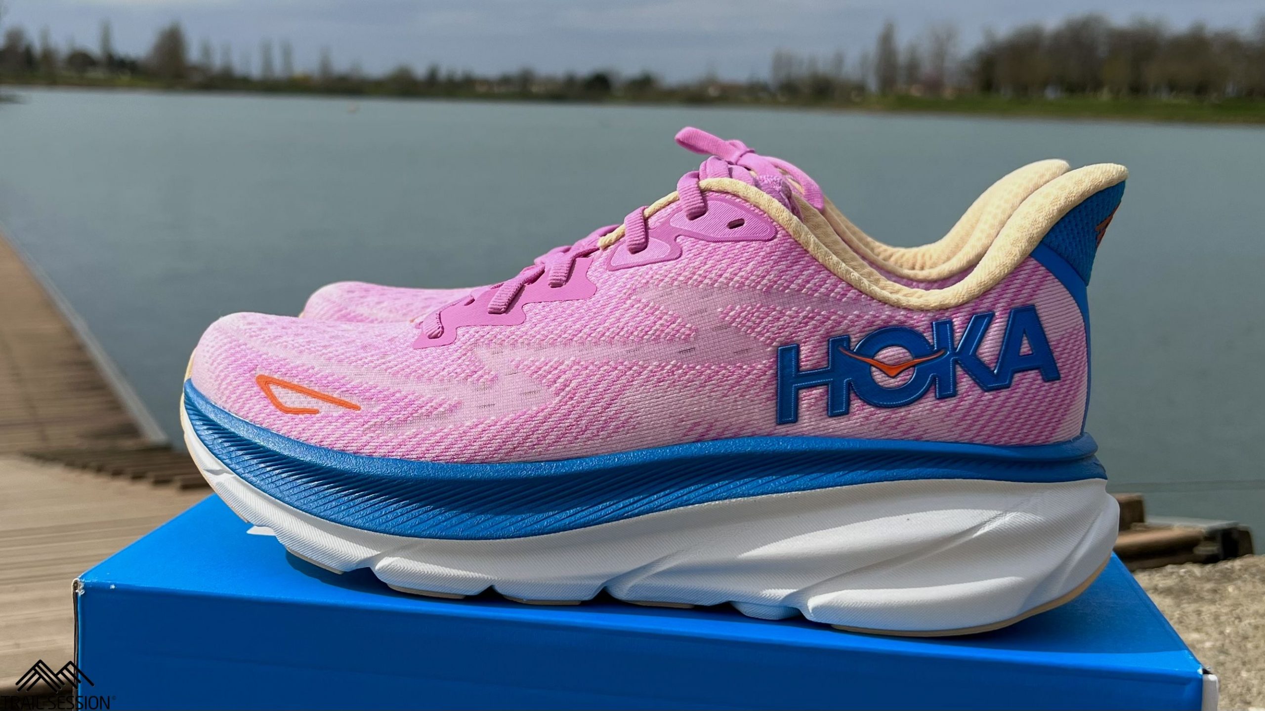 Preview Hoka Clifton 9