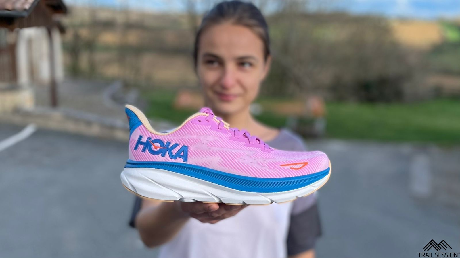 Preview Hoka Clifton 9