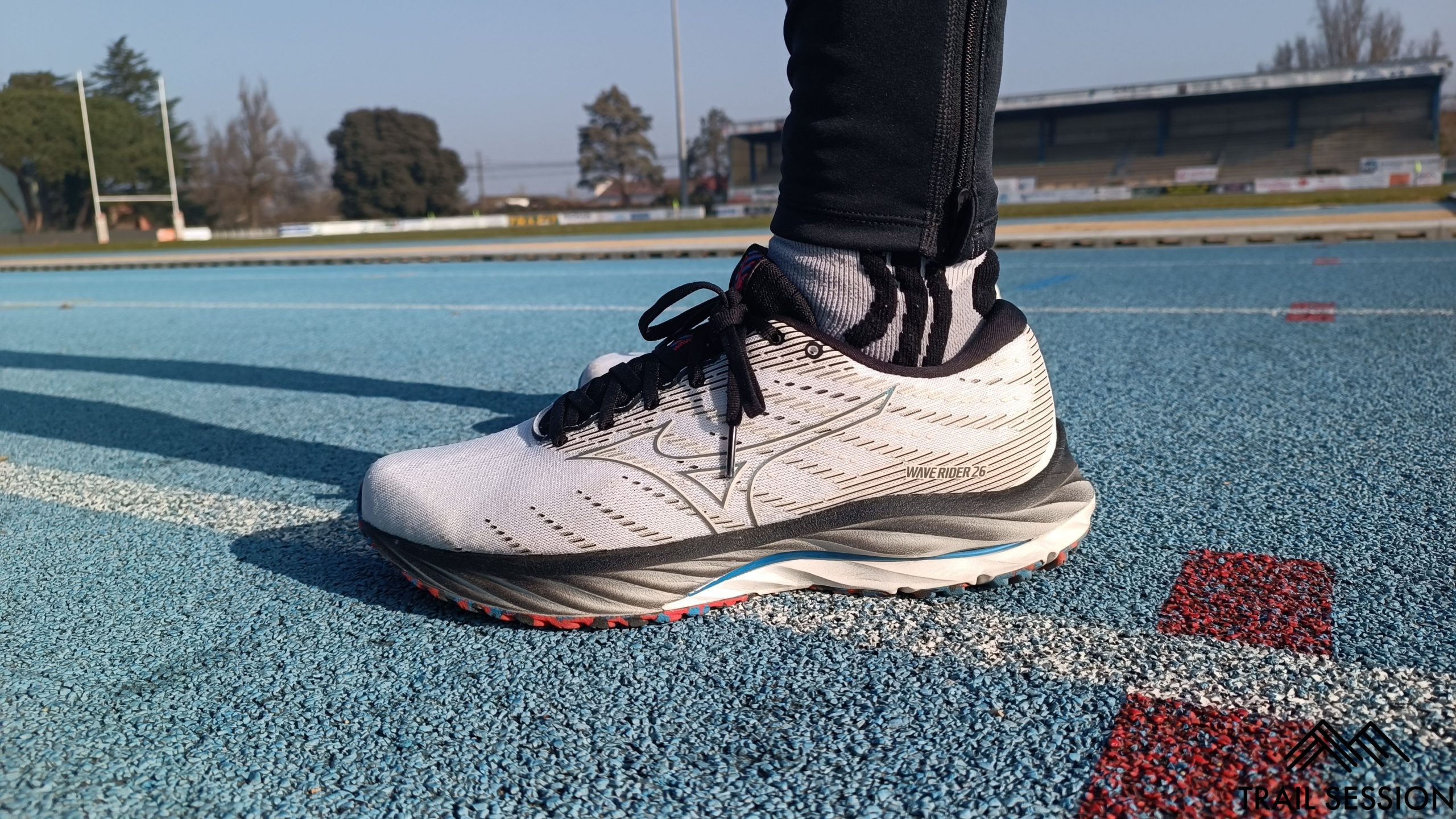 Mizuno Wave Rider 26