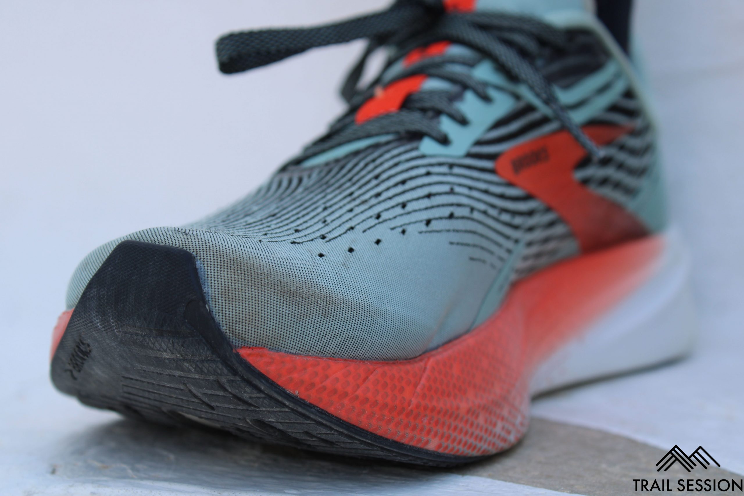 Brooks Hyperion Max