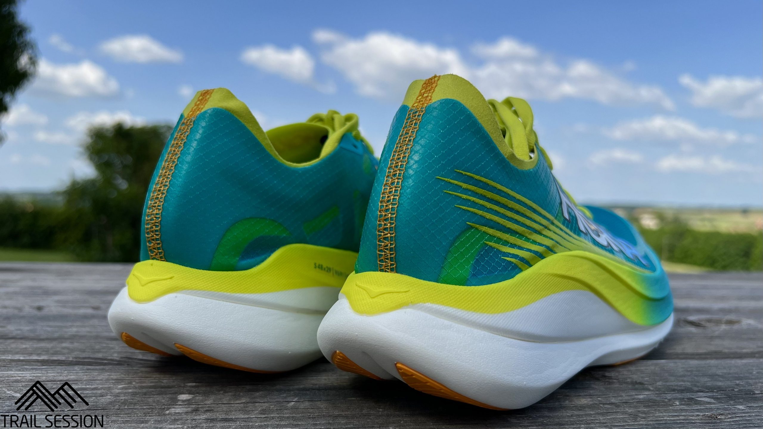 Test Hoka Rocket X2