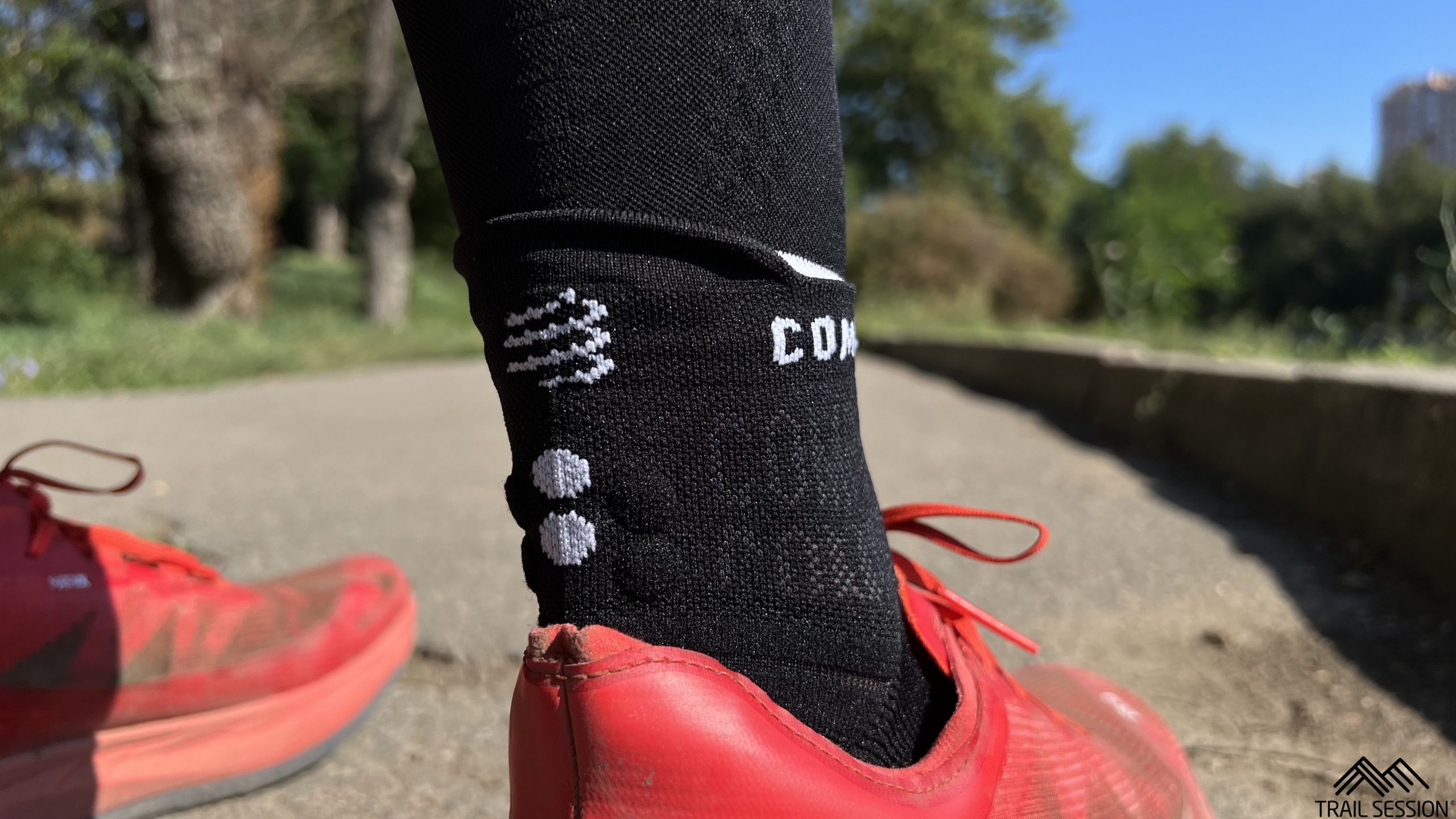 Compressport Black Edition 2023