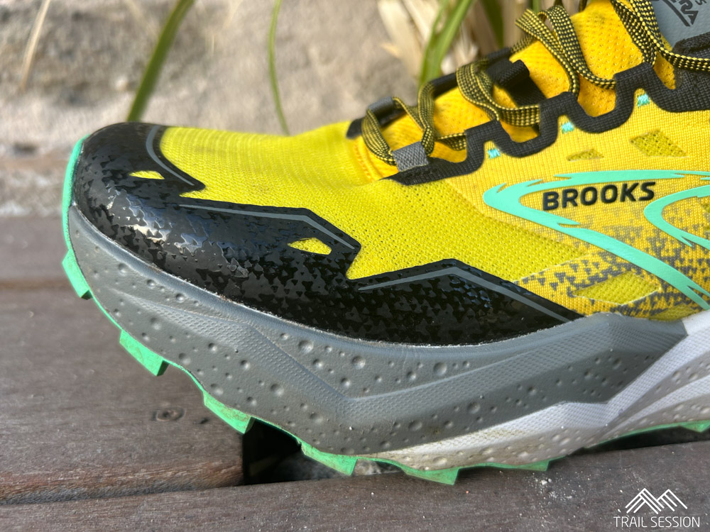 Brooks Caldera 7