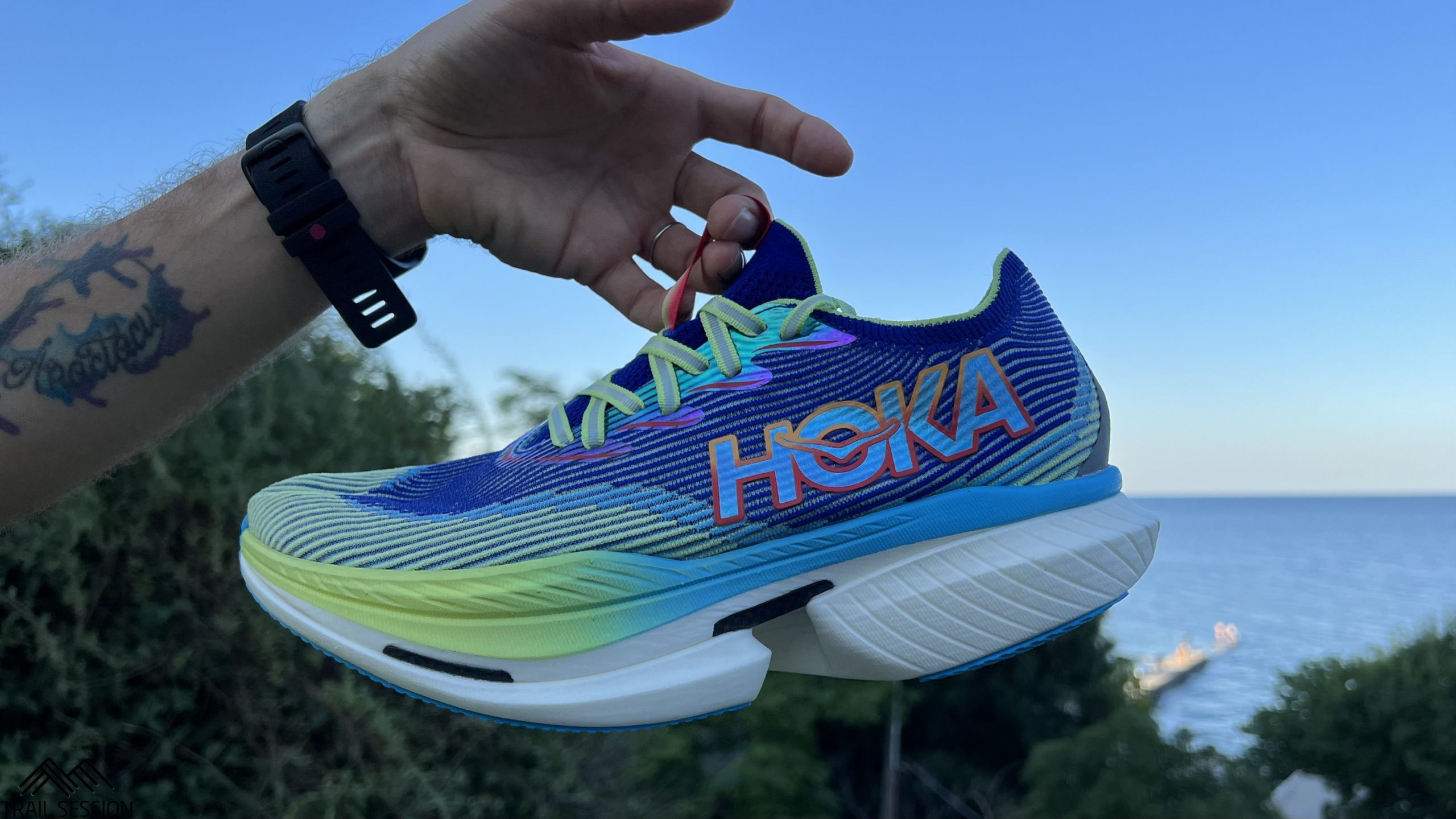 Hoka Cielo X1