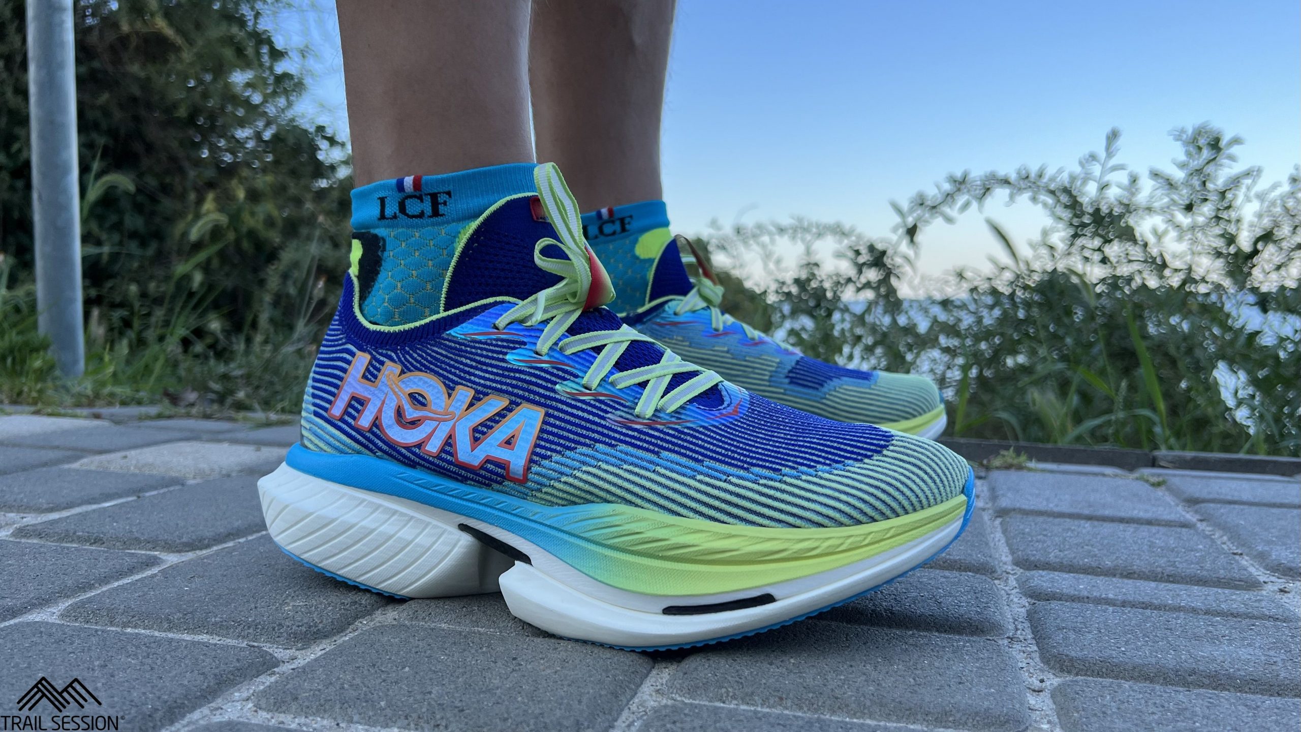 Hoka Cielo X1