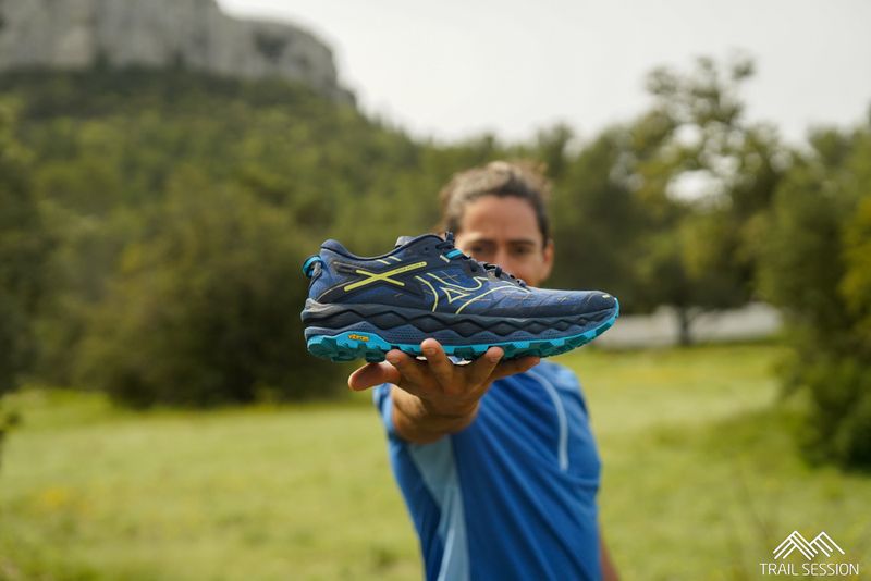 Mizuno Wave Mujin 10